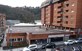 Nafarroa Etorbideko terraza. Donostia