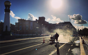 Asfalto fundido. Juntas Puente Santa Catalina. Donostia
