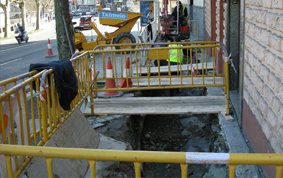 Canalización de agua en Avenida Alcalde José Elosegi