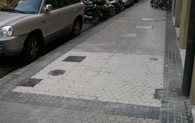 Pavimentación con baldosa en Calle Bergara